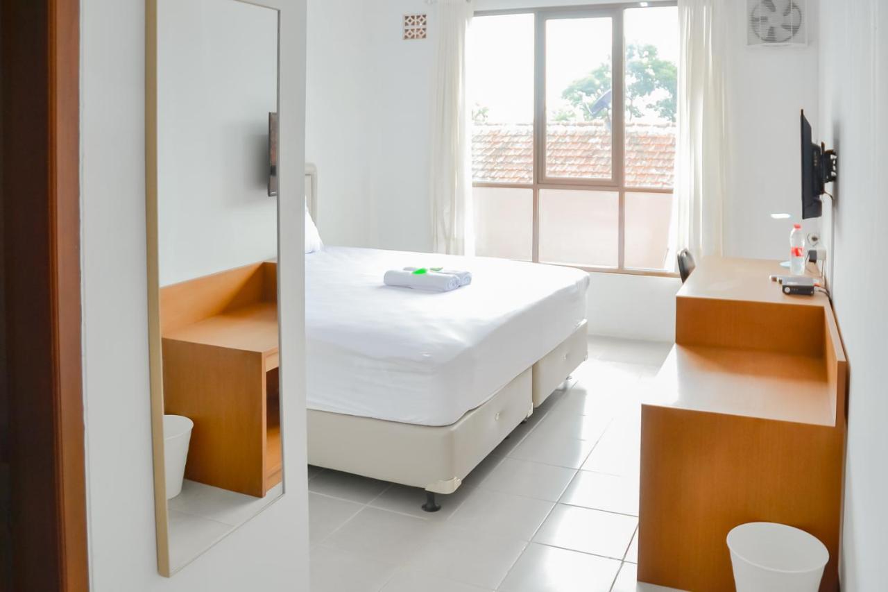 Bumi Ciboled Mitra Reddoorz Near Gerbang Tol Pamulihan Jatinangor Exterior photo